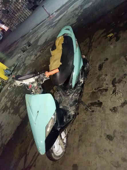 السلام عليكم شباب ثعلب للبيع ماكيناتها 58 ونص دراجه رياضيه طبق فلاوين رياضيه صالنسا رياضيه مال بطحه سلف وهندل بس اشارها طافيه هذه قلوبات كابلات الاصليه دراجه حلوه شلعه ومعدل نقصها نقص امشي مال بريك خلفي ويده مال بريك مكان بغداد باب معظم سعر 450 بيها مجال***********
