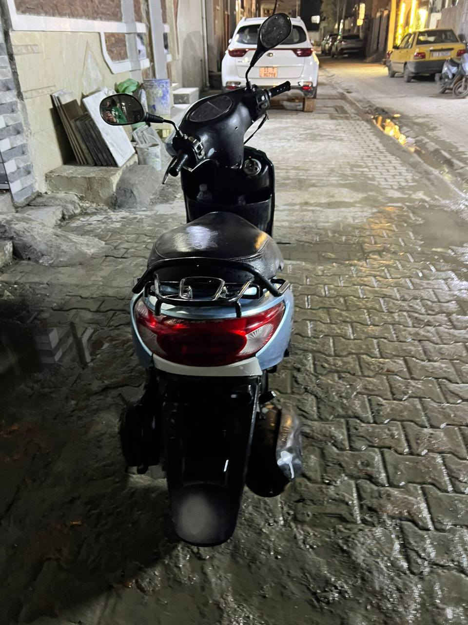 السلام عليكم عندي دراجة بريز لايت عالي الدراجة كدامكم نكرة هندر دراجة مكملة من مكلشي صوتها ناعم  دراجة شلعة ومعدل صرفية قليلة الدراجة تاخذهة متصرف ولا ربع عليهة السعر 750 وبيها مجال حك الجية واذا ماعندك تاخذها ابلاش خادم اني المكان الحرية رقمي ***********
