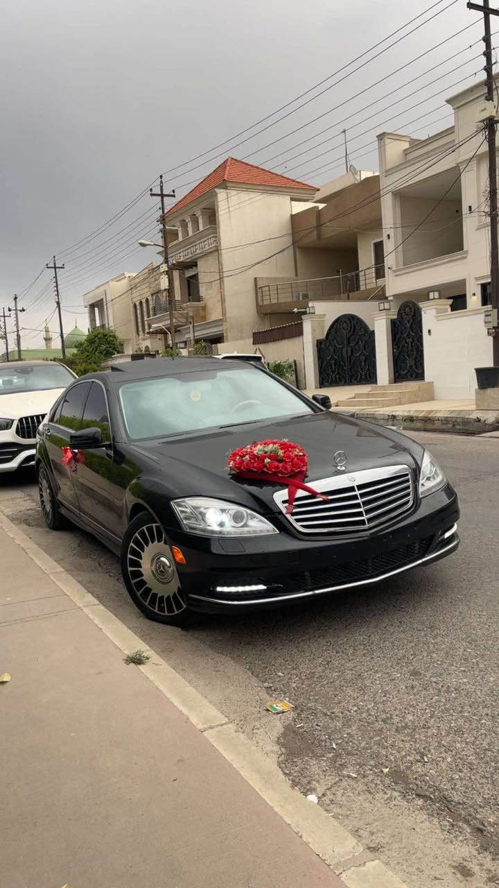 Mercedes S class 550
2008 
دوبەی بڕاوە و موس نیە و بۆیاغی ئێراقی نیە 
٨ پستۆن فول فول مواسەفات گێڕ و ماکینە بەشەرت 
مەنەفێستی لەگەڵە 
نرخ ١٠٥ محامەلە
*********** واتساپ و ڤایبەر لەسەرە أربيل, العراق
