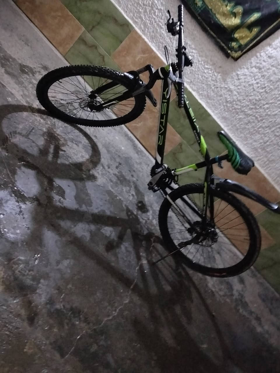 بيسكل للبيع
العنوان مدينة الصدر قطاع 2 
السعر 75 بي مجال 
رقم ***********
