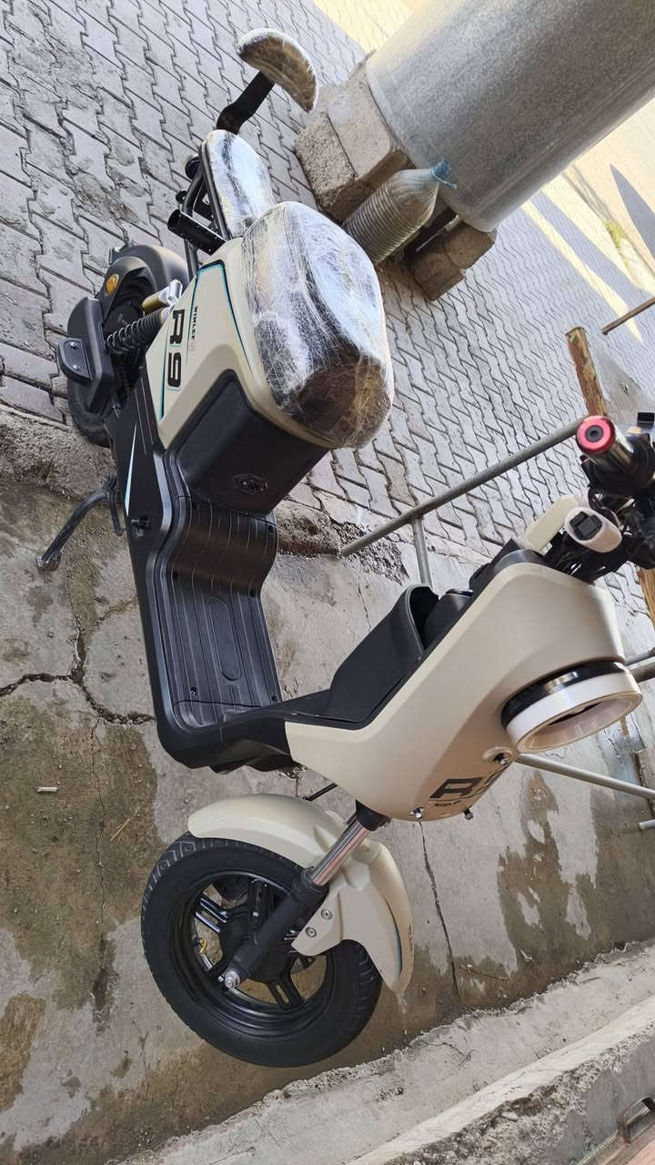 آر ٩ البيع الوك كمل غراض موجود سله موجود بطرياته نص عمر موديل ٢٠٢٤ كهربائية كمل عقل بلا سرعة ٩٩ شرط سعره ٤٠٠بيه مجال مكان كركوك حي عسكري


**إذا كنت صاحب هذا الإعلان وتريد حذفه لأي سبب، رجاءا أرسل رسالة إلى الدعم الفني**