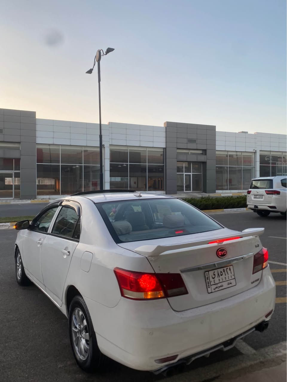BYD G3 2013
گير و مه كينه كاميرى 🏎️
فول موصفات 
گير ئوتوماتيك 
سلايت
شاشه ئايپاد
سوكان ڤوليوم
چوار جام كاره با 
ئاوينه كاره با
ته بريد 🥶له سه ر سويج
گيچ ئه ليكتروني
بلاجكتور
لايت زينون 
چوار تايه و ويلى لوك 
بى ده عموو ليدراوه 
موس و براوه به شه رت 
سه نه وى ئه سلى جنوب به شه رت ئه وه ليات
گير و مه كينه به شه رت 
كاره بايات كامل مه زبوته 
سعرى ٣٠ $ معامهله 
ژم *********** واتساب
ژم ***********
سه ياره كه له سليمانييه 
گؤرينه وه و قيست و قه رزم نييه 
موشته رى ته له فون بكه دوو ره قه مم دانراوه السليمانية, العراق

