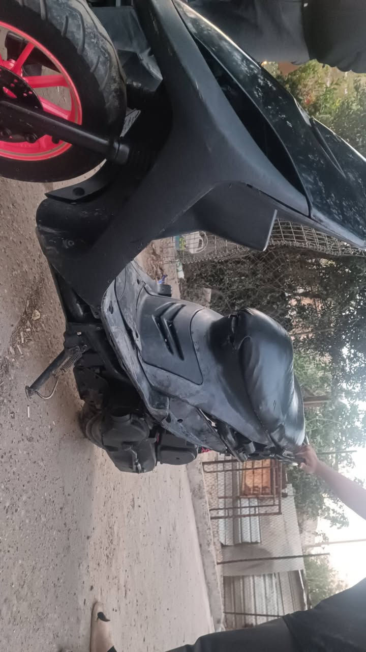 السلام عليكم دراجه مال لعب تخم طائرات جلاتين وياله جده مال لعب سعر 300 ***********.
