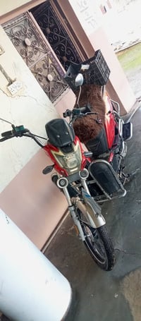 موطور شحن • للبيع