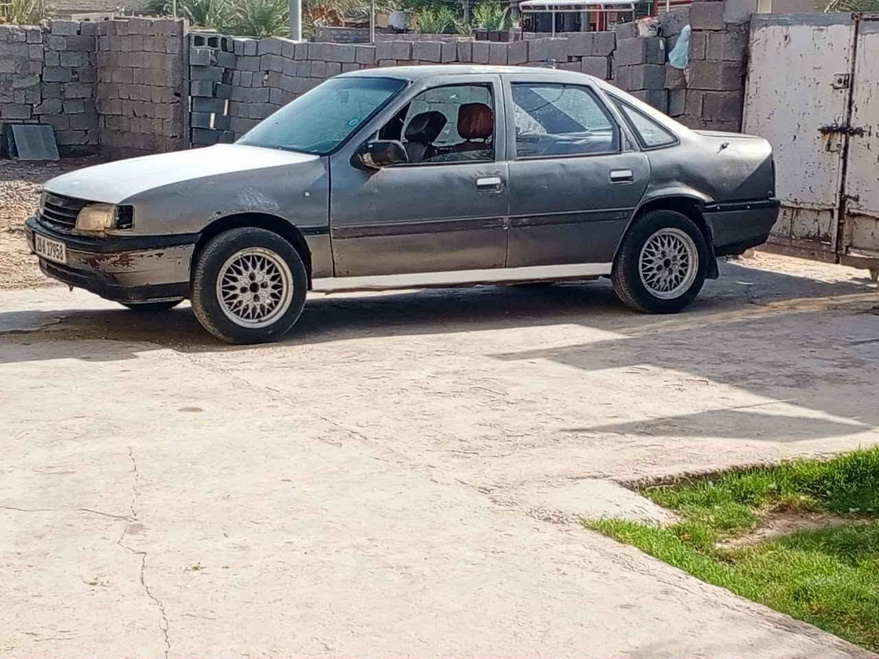 السلام عليكم اوبل فكترا موديل 1992سنويه لل28 كير محرك كله مكفول والكشر شوف عينك بيع او مراوس السعر 20 وبيها مجال ***********/*********** مكان السيارة واسط عزيزيه طريق الكوت
