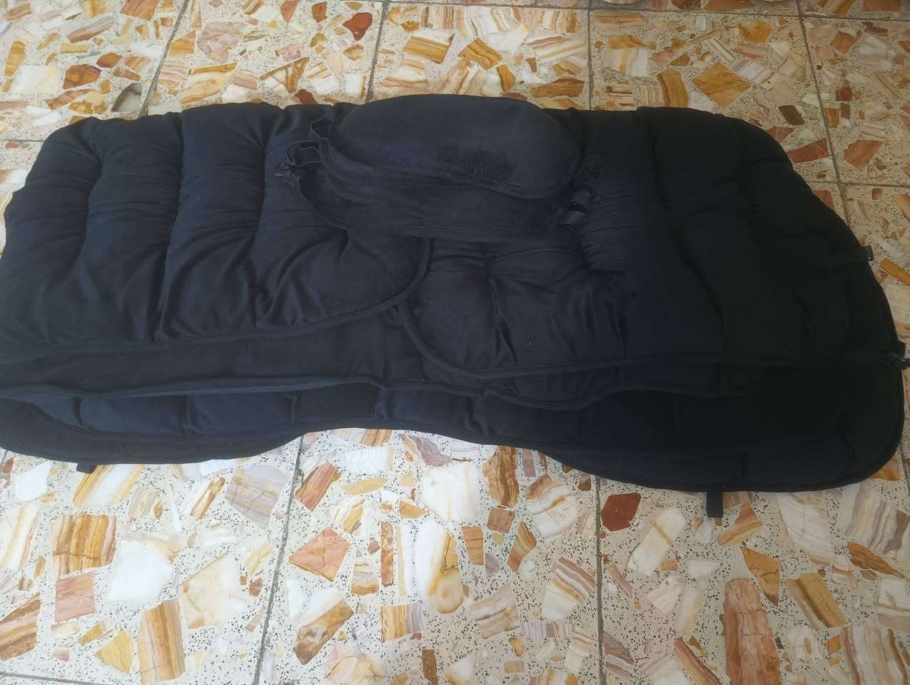 السلام عليكم .. للبيع دوشمه تلبيسه كامله ديباج لون أسود نفخ باله أخو الجديد يرهم لجميع سيارات الصالون مكاني حي أور السعر 20 الف فقط


**إذا كنت صاحب هذا الإعلان وتريد حذفه لأي سبب، رجاءا أرسل رسالة إلى الدعم الفني**