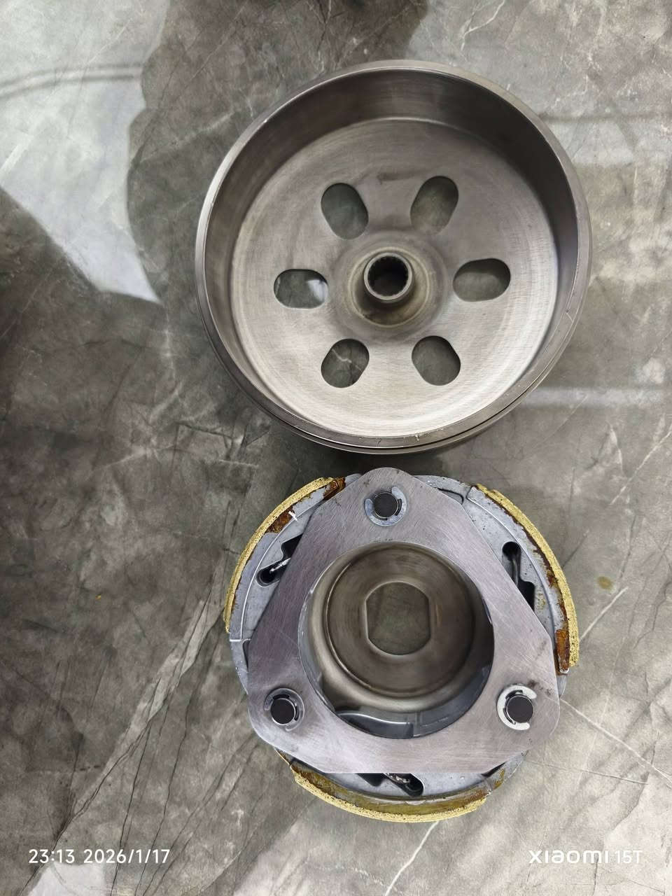 سلام عليكم كلج خلفي ياماها  أن ماكس اصلي بلادي مال رمبه مال دراجتي ماشيه 4000 آلاف والكلج واضح شكد مستخدم قليل لأن حتى المخدات مالته بعدها متروسه منظف وكامل كبل تأخذه وتشده السعر 100 الف بي مجال بسيط جداً 
العنوان شارع فلسطين نهاية شارع ساحه بيروت بجانب مطعم الابتسام ***********
**للعلم سعر الجديد عند ضياء سبيسي 150 الف
