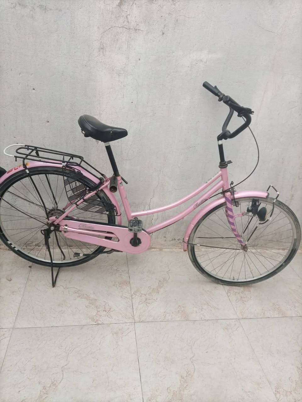 باسكل للبيع السعر 90وبي مجال والاستفسار على هذا الرقم ***********
