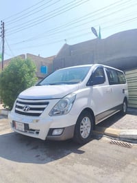 2018 رقم بغداد سياره جديده وحلوه بيها مكان صبغ كد شبرين سعر 210 وبيها ...