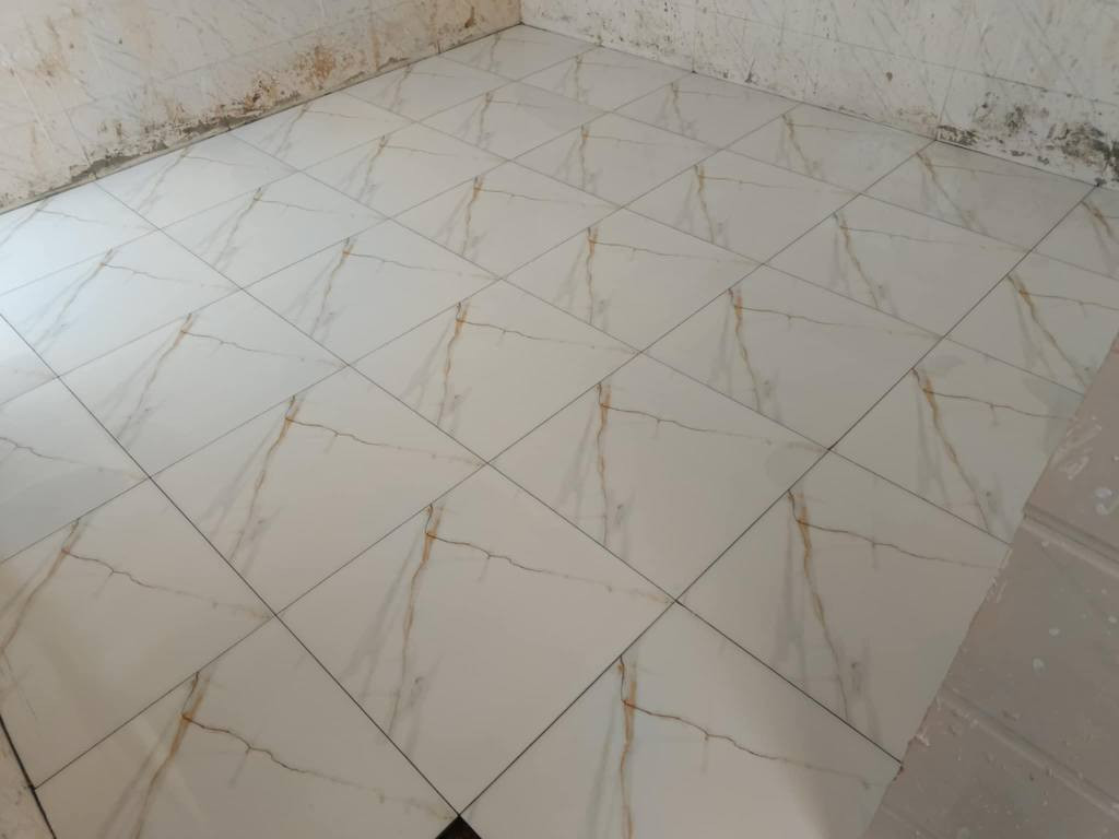 👷🏻‍♂️ جميع اعمال التطبيك
ارضيه/جدران 
🔎🤞🏻مرمر. كاشي. كرانيت. بورسلاين. سيراميك. مقرنص/ مستعدون لأعمال الترميم تفليش واعاده تطبيگ استفسار‏‪    *********** واتساب 
دقه في العمل سرعه في الانجاز كربلاء, العراق
