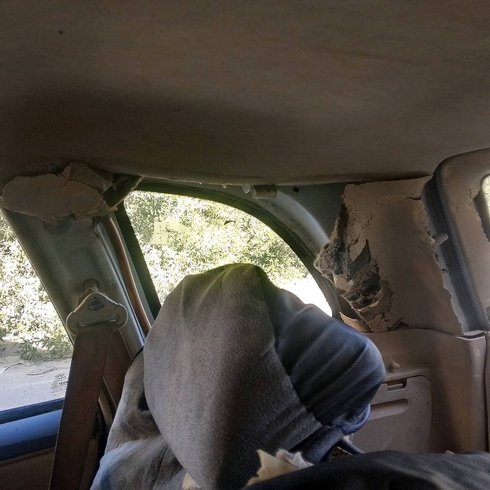 سلام عليكم سياره شيري تيكو 13
ضربتهة تكمه وقاعده مال دبل ومعمرات 
كشرهة تعبان محركهة مجفت استندر كيرهة خير من الله 
عوزهة ترتيبات عارضهة ب35 وبيهة مجال مكاني حي الجهاد بغداد 

