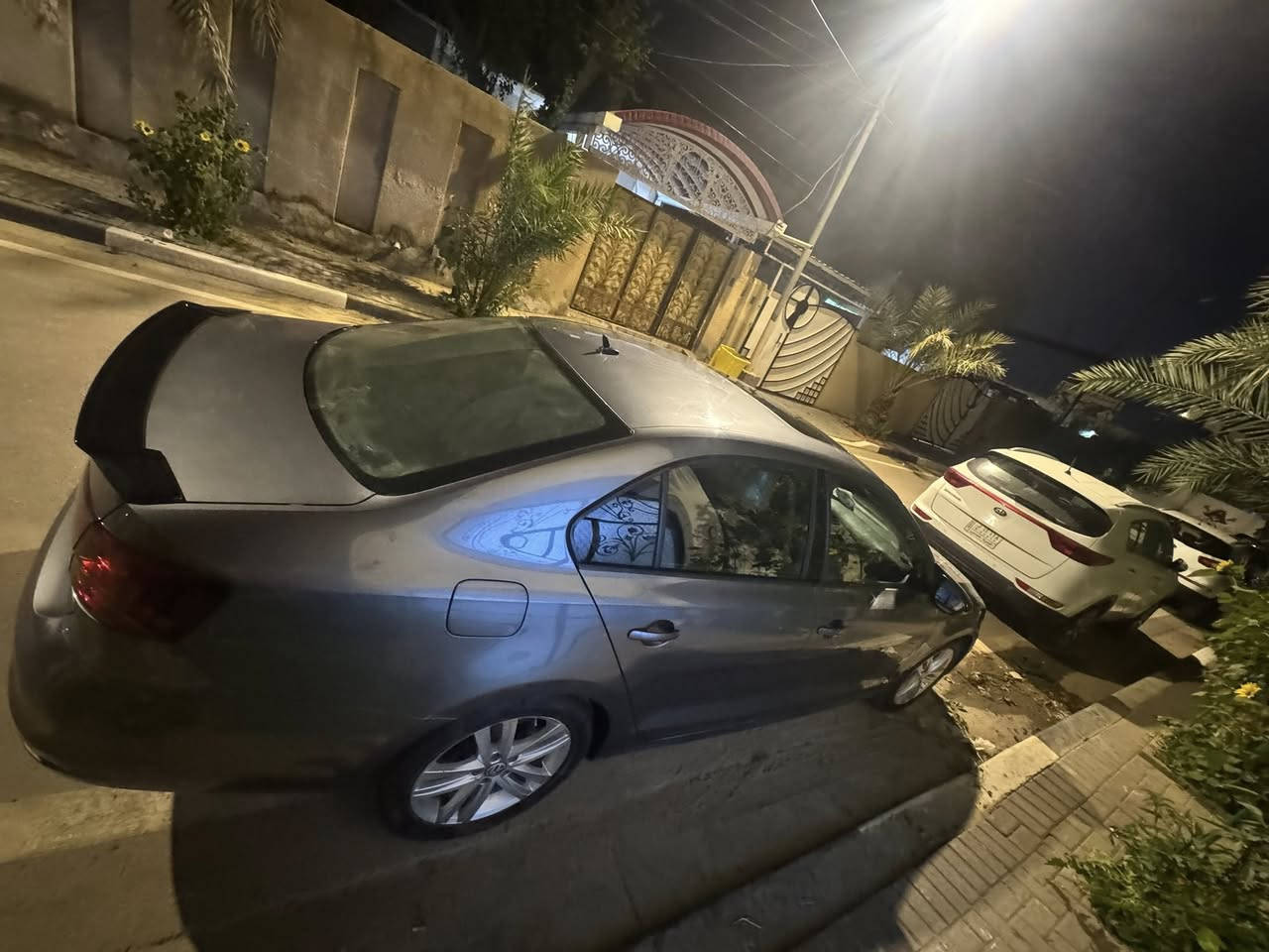 جيتا2018 خليجي 5سلندر تنفس طبيعي رقم اربيل باسمي ماشيه 188 الف كيلو بيه بس بنيد والباقي كفاله السعر 135 وبيه مجال ***********
