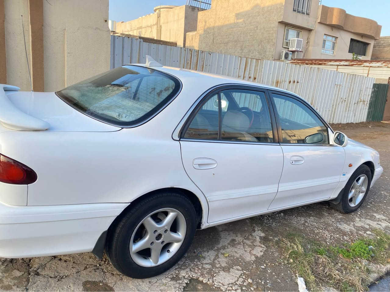 سلام عليكم 
سونتا تو 1994 
محرك 3000v6
كير توماتيك 
تحكمات ستيرن 
تبريد ثلج ❄️❄️ 
فتحت سقف
هيتارت بل مري 
تحكم بل مري 
بيها صبغ بوند جماليه بدون حادث 
ونص باب الخلف وجاملغ الخلف فقط بدون دواخل 

كوبون بانزين ورقي 
السياره 
شرط التحويل 
السنويه لل 2027
سعر 55
وبي مجال بسيط 
 ‭0771 980 5819‬ موصل, نينوى
