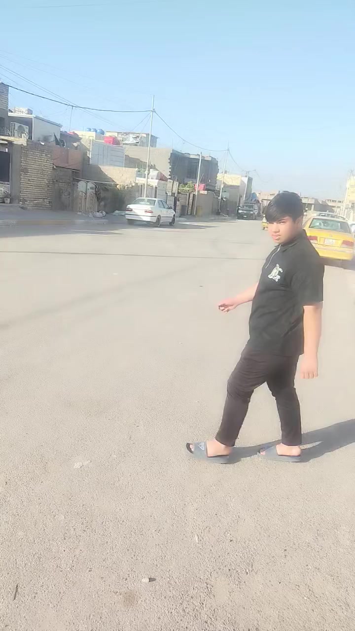 سلام عليكم من رخصت مدير الكروب المحترم بيت مساحه ١٧٠ متر حي الكوفه التفاصيل داخل الفيديو *********** /***********

