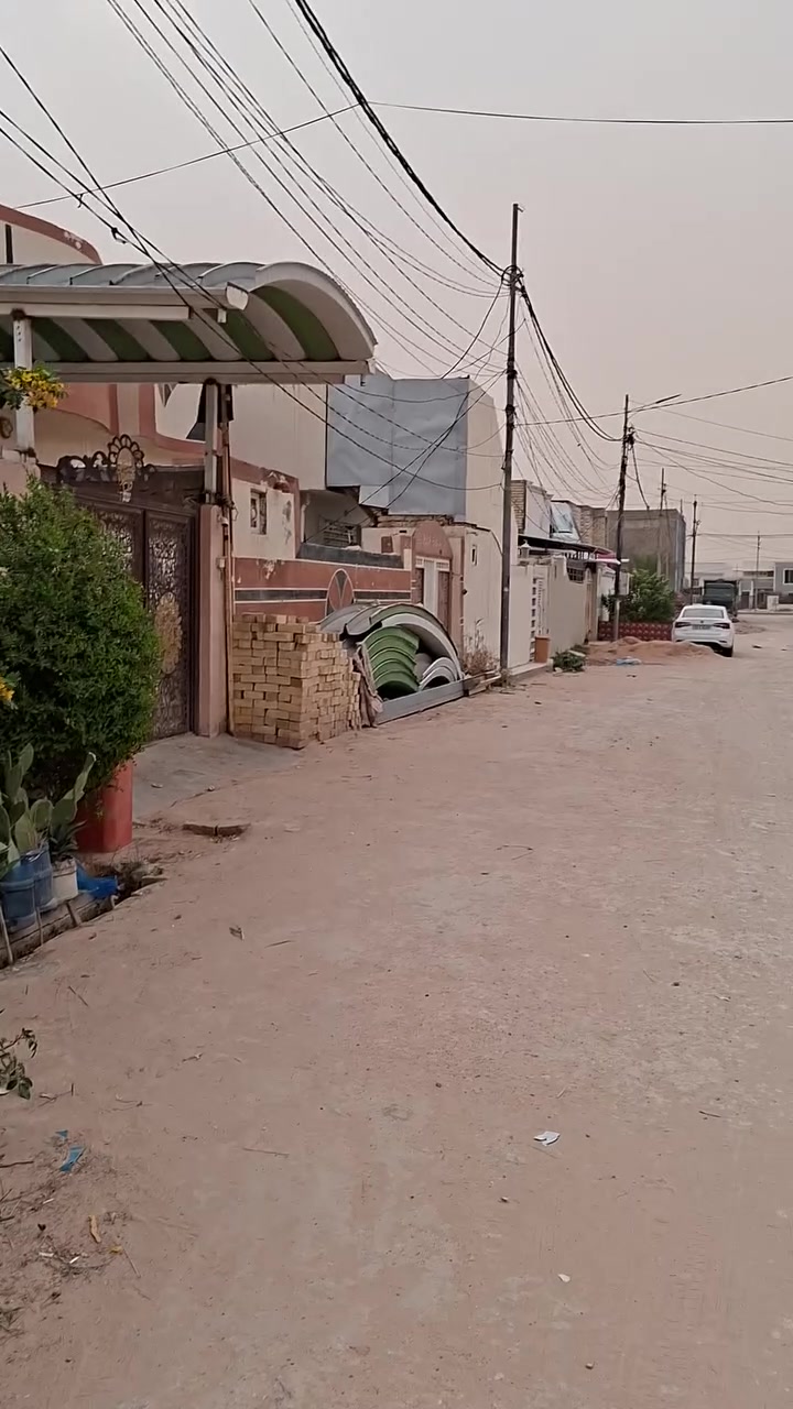 بيت معروض في مجمع بيتي 
السعر مناسب جدا ، يداور ثاني يوم ما مطلوب ...
للاستفسار  الاتصال على الرقم ***********

