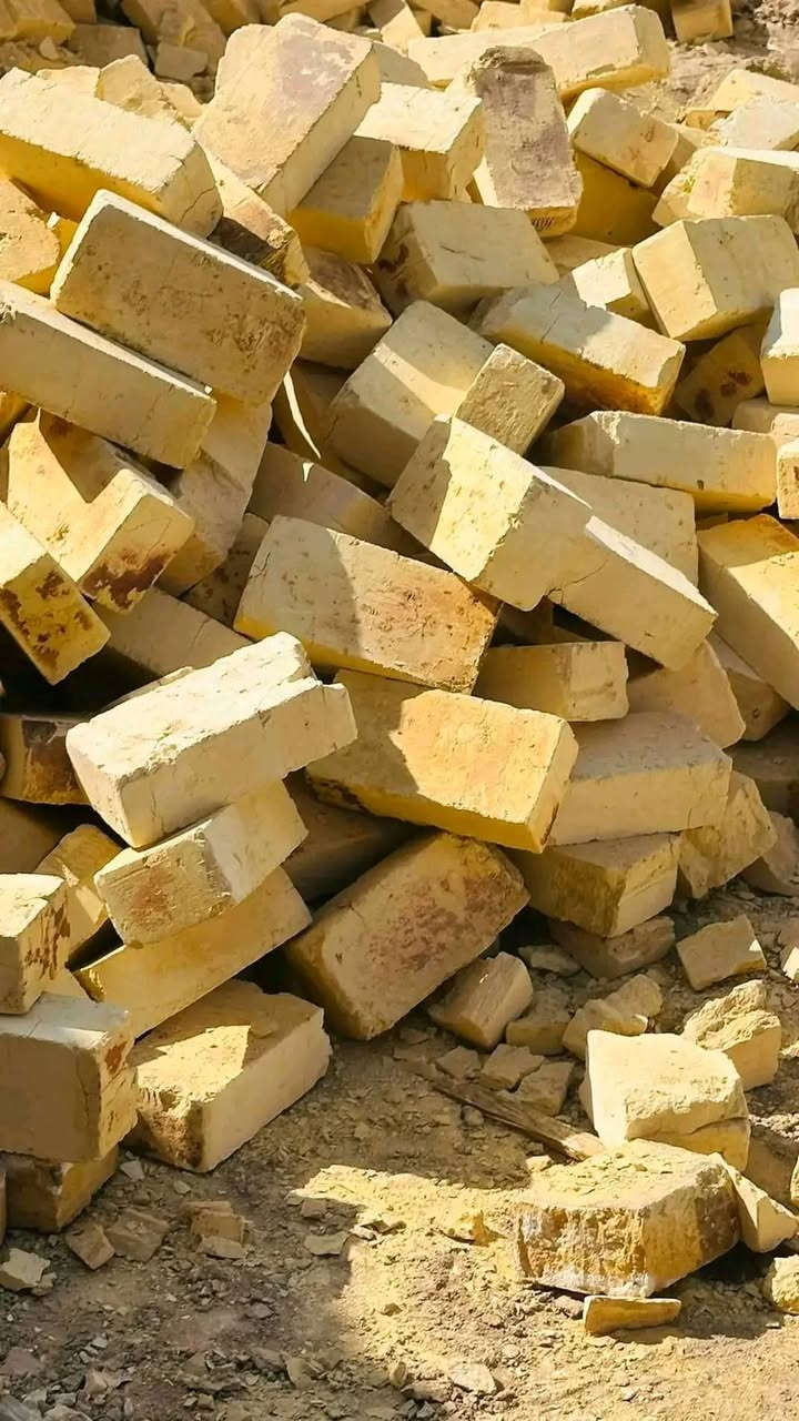 أبني بيتك بدون ضغط مادي!
تحلم تبني بيتك وما عندك كاش كامل؟
الحل عدنا 👌
🔹 مواد بناء بالتقسيط
🔹 مواد كهربائية أصلية
🔹 أقساط مريحة تناسب الجميع
🔹 بدون فوائد / أو بفائدة بسيطة
🔹 داخل محافظة المثنى
📍 مكتب زاكو الهندسي
نوفرلك كل اللي تحتاجه لبناء بيتك خطوة بخطوة.
📞 راسلنا عالخاص أو اتصل الآن
وابدأ تبني حلمك اليوم، مو باچر 💪✨
للتواصل /***********
