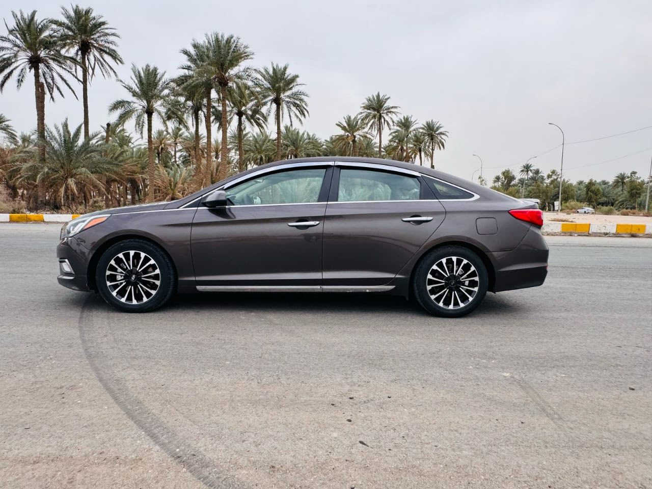 السلام عليكم  سوناته موديل 16 رقم أربيل بسمي سياره سياره ماشيه 100 ميل موصفات معروفه  كير مكينه مكفولات تبريد ثلج مكان سياره بابل قضاء القاسم ***********
