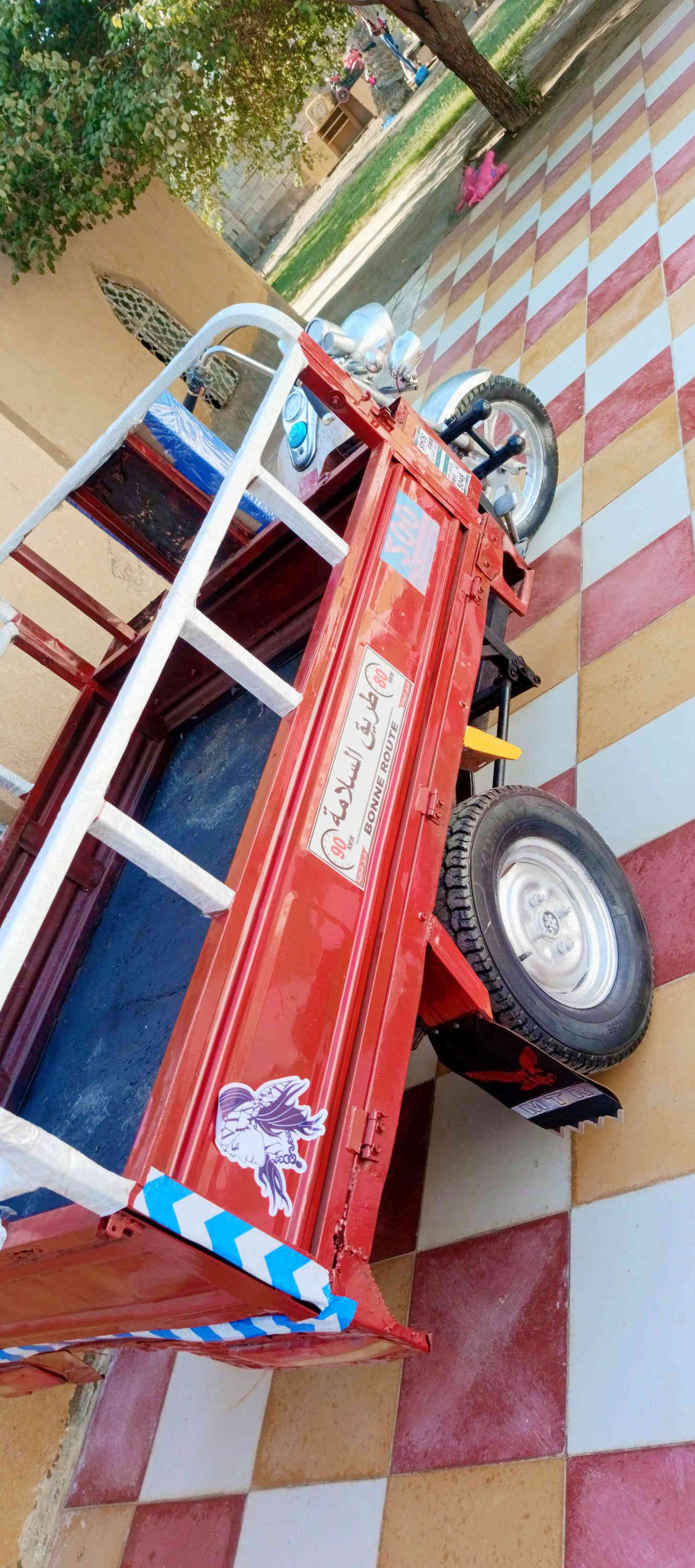 سلام عليكم للبـيع ستوته أم تي آر مديل 14 كهربائيات كله جديدة عوزه باتري فقط شاصي كفاله تايرات جديده
أوراق ضايعه كلك+ مكفولة من سرقه 
العنوان شوملي خيگان السعـر 650 وبيه مجال قليل. "
الاستفسار ***********
