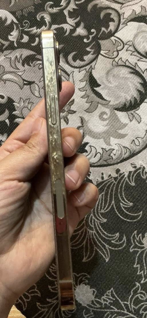 أيفون ١٢برو ماكس ذاكره ٢٥٦بطاريه ٨٥
جهاز نظيف شخط مابيه 
السعر ٤٧٠بيه مجال بسيط المكان بغداد 
للتواصل ***********
