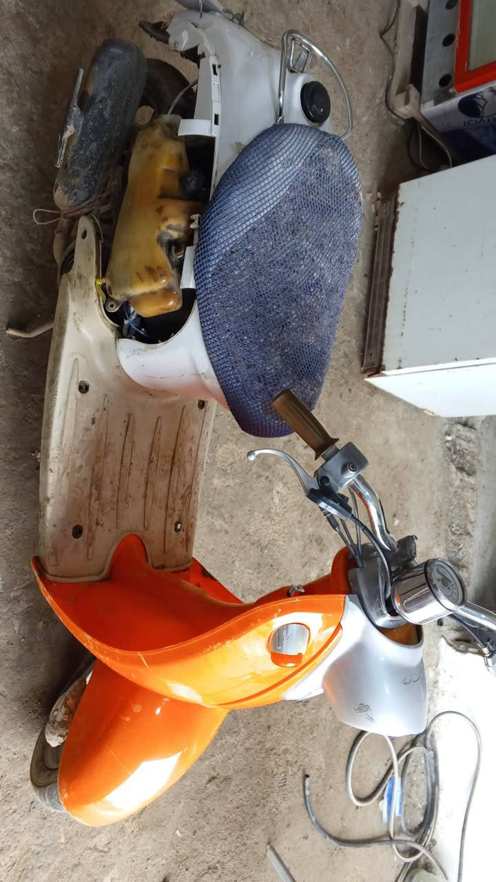 السلام عليكم دراجه مصريه الدراجه نظيفه شغالات شاي شغالات اشعيه خلفيه عازلها كفرات الوره لايت 
شغال سلف يشتغل عداد يشتغل
العنوان كوت شارع النفط البيع الرقم ***********
الرقم ***********
