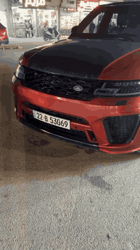 السلام عليكم اعادة النشر بسبب السفر رانج ٢٠١٤ سبورت محدثه ٢٠ بيها صبغ حزام كلير السعر ٢١ الف$ وبيها مجال 
***********
