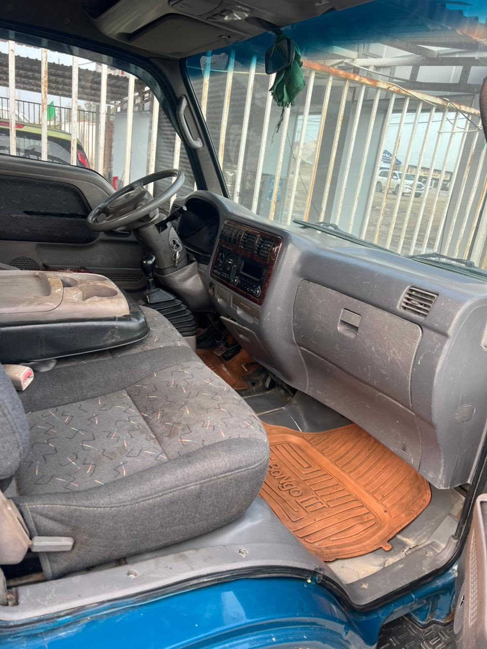 اسلام عليكم بيع فقط
ام عيون موديل ٢٠٠٠ 
كير مكينه اكسل شاصي رقم شاصي كله كفاله عامه كشر من ضربه وكلبه وتبيدل (ماعدها  صبغات ترتيب للجماليه فقط ) تبريد شغال تخم تاير جديد سنويه لل٢٧ تحويل مباشر  العنوان بابل  الهاشميه  السعر 83 وبيها مجال حك الجيه فقط قليل ترايك وين ماتريد ***********
