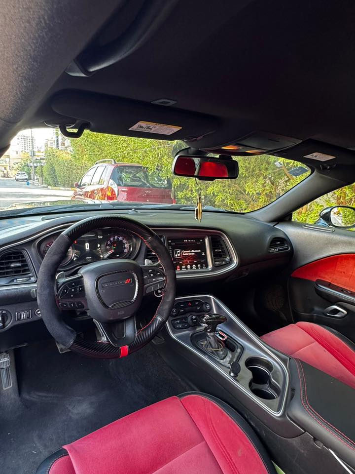 جالنجر 2018 بلاك توب
محرك 3600
تو ويل
حادثها جاملغ خلفي بامريكا فقط وبلعراق بيها جاملغ امامي صبغ السيارة بدون دواخل شاصي لغد مكينة كير كفالة رقم بغداد الدولي
مواصفاتها : -
شاشة كبيرة
شفتات
داخل كنتارة وجلد SRT احمر
قطعتين تبريد
ويل 20 بلادي بلاك توب
ضام سبورت
خم تاير جديد
منظومة زنون لد
SRT بجم
السيارة جاهزة من كلشي ومابيها نواقص ومال جناي وماكو جالنجر بهل حادث وبجم كبس
السعر 167 وبيها مجال
عنواني بغداد
***********
-
