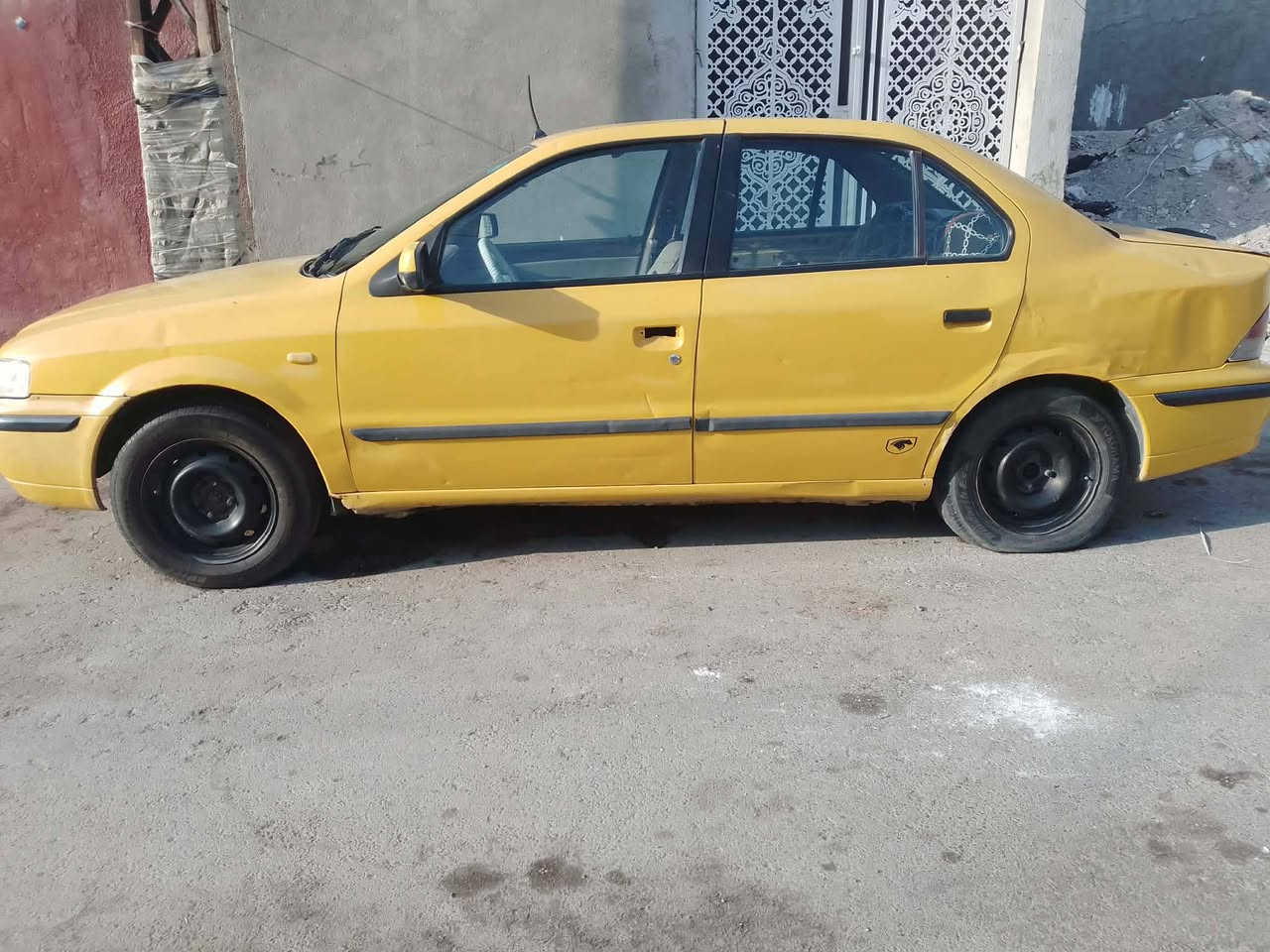 اسلام عليكم سياره سمند ٢٠١١ رقم بغداد انكليزي هزه جديه محرك جديد كير جديد تحويل ثاني يوم السعر 28     ***********
