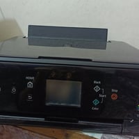 طابعة كانون • ملونة • نقصها هيد