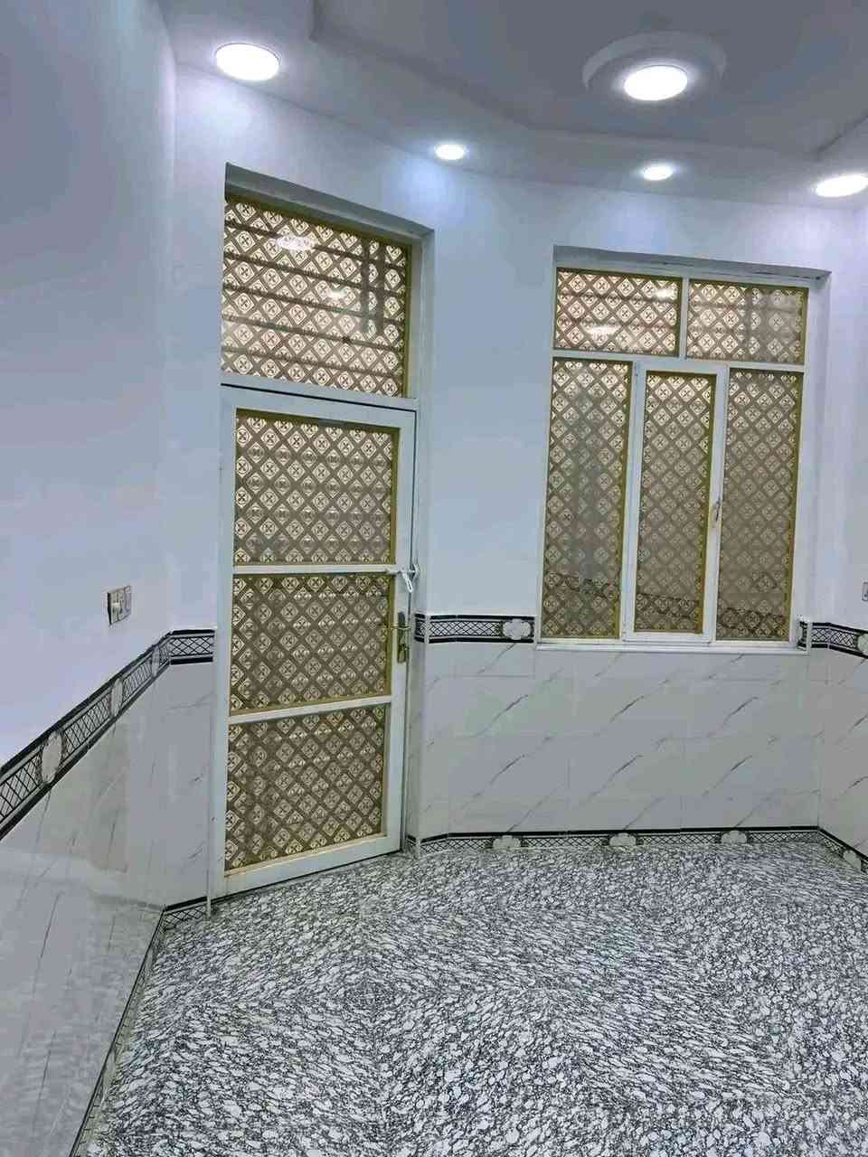 دا🏡ر(مشتملان) للــــــــــبيــع ) 
المساحه 100 متر( 5×20)
«العنوان» الشيشان مقابل الصحفيين قرب سايدين الموضفين 
~"يتكون"~ الدار من 🌹طرمه🔑 استقبال 🔑ممر 🔑مطبخ🔑 صاله 🔑غرفه نوم 🔑🧲
للاستفسار الاتصال على ☎️ ***********☎️
