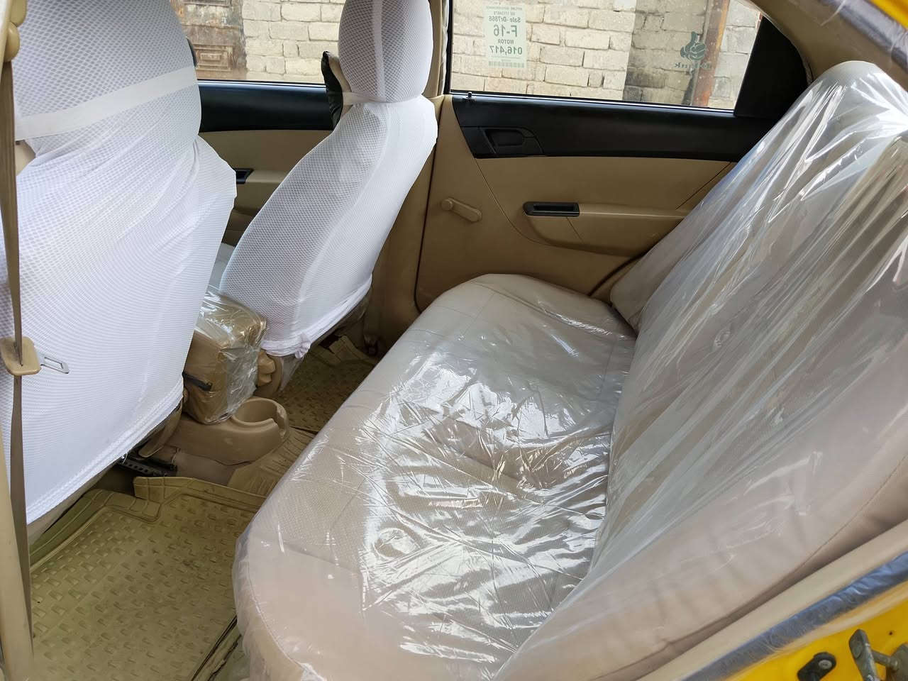 افيو كوري مؤسسه 2009
مكينه استره كير عادي 
مكينه وكير شرط
رقم بغداد انگليزي سنويه 28 شهر السابع 
شرط الوكاله والتحويل
معجون تلقيطات قليله بشكل
شرط احله من الصوره
كهربائيات كلها شغاله 
سياره جاهزه گبل للشارع
سعر 60 وبيها مجال 
***********
