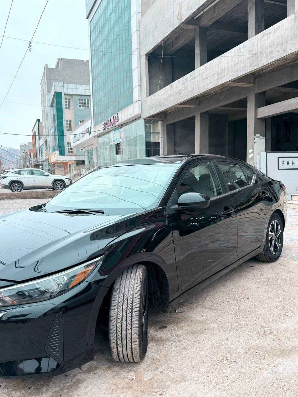 نيسان سينترا SV 
موديل/2025
سبغ/ بولند قباغ صندوق بي داغلي
ايرباك/ ستيرن 
سعر /121$
رقم كاتي 
شه رتي رقم
شانصي شه رت
گير و مه كينه شه رت
غرقان و برين شه رت
مواصفات SV
شاشه مه زن
حساس
رادار 
كاميره
به سمه
شغال
ويل كروم
12 هزار روشتوه
گير توماتيك
جام كاره باي
هه ر چار تا جديد
واتساب/ *********** اكر, نينوى
