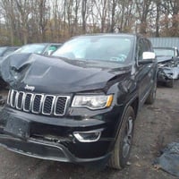 للبيع جيب موديل 2019 الحادث مرفق مع الصور وسونار ماشيه 120 الف كيلو ال...