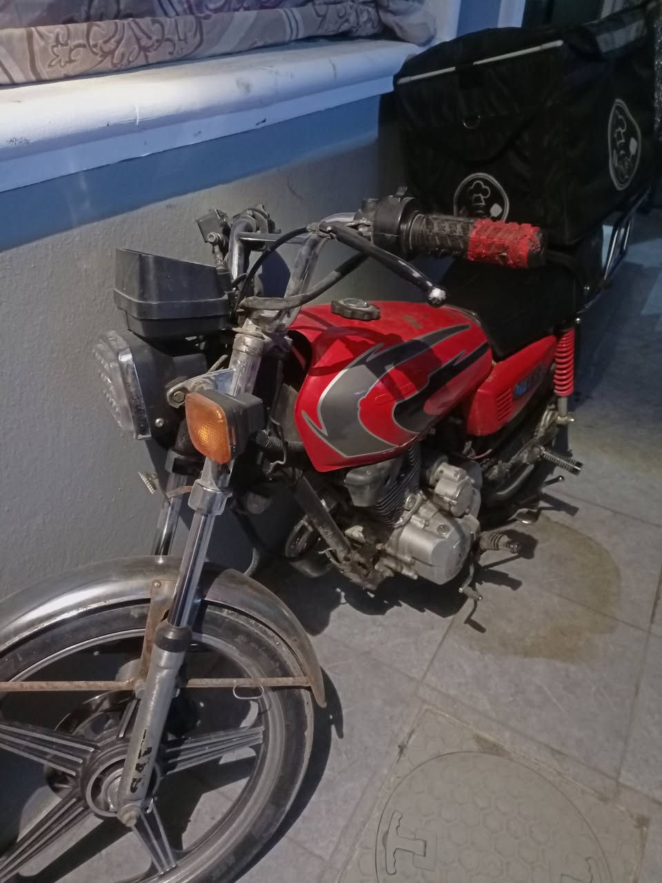 نامة برو موديل 2019
الدراجة نضيفة و بيها نقوصات 

نقوصاتها:(هورن : إشارة : باتريها ضعيف)

بدون اوراق و صندوق وياها سعرها ٣٧٥ و بيها مجال 

للاستفسار ***********
و اكو توصيل
