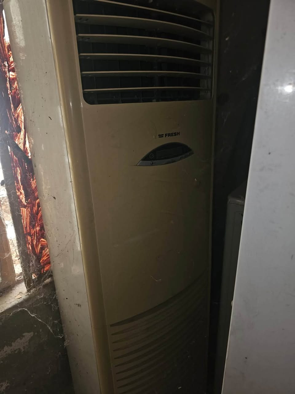 سبالت عدد 2 ثري فيز دبل فان 3طن
نظفات شرط تشغيل سعر الواحد 850
***********
