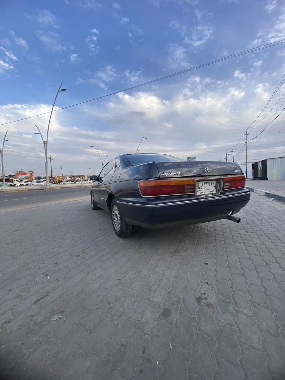 ياالله سلام عليكم اخوان بطه منفصل موديل 1993للبيع او مراوس حسب الرغبه  سياره باسمي مكينه كير خير من الله مصبوغه عام سنويه ال 27حداديه 60/100تفاصيل اكثر خاص سعرها 45وبيها مجال الطيبين  رقمي ***********مكاني بصره
