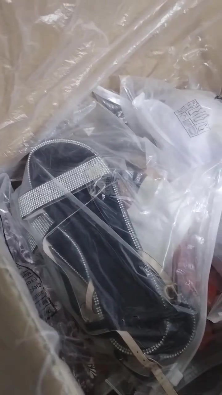 احذيه شلعه ١٢ قطعه ٢رجالي و١٠ نسائي انطي سع مالات الله وبالعافيه


**إذا كنت صاحب هذا الإعلان وتريد حذفه لأي سبب، رجاءا أرسل رسالة إلى الدعم الفني**
