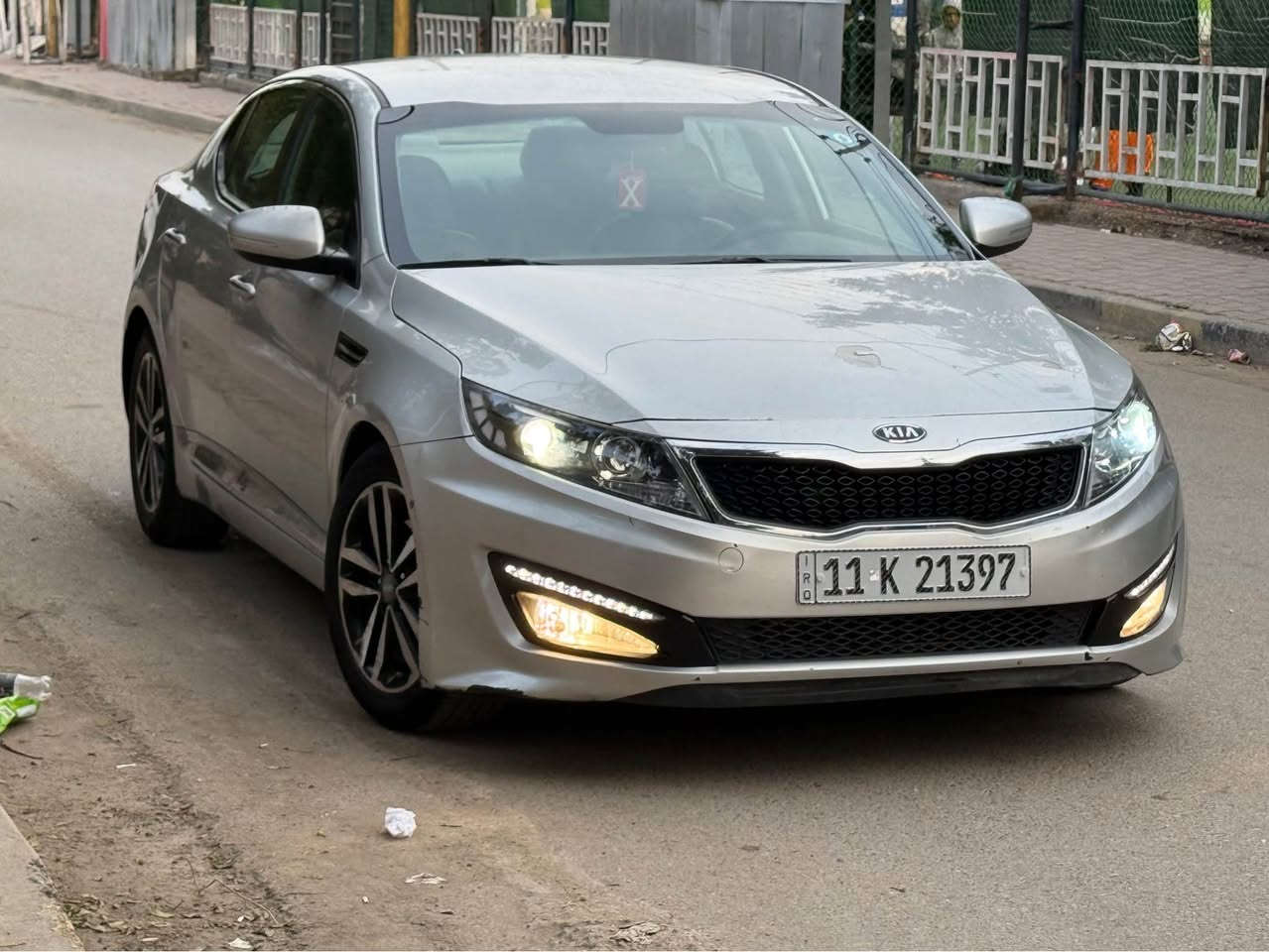 اوبتما 2013 
نص فول 
بصمه قطعتين تبريد 
كشنات جلد كهرباء 
لايت زنون بلاد حساسات خلفيه 
محرك 2400 صدر نضيف تايرت نضيفه 
للبيع السعر 96 ورقه *********** 
حادث جاملغ وبنيد وبلعراق جاملغ السايق الفارس, صلاح الدين
