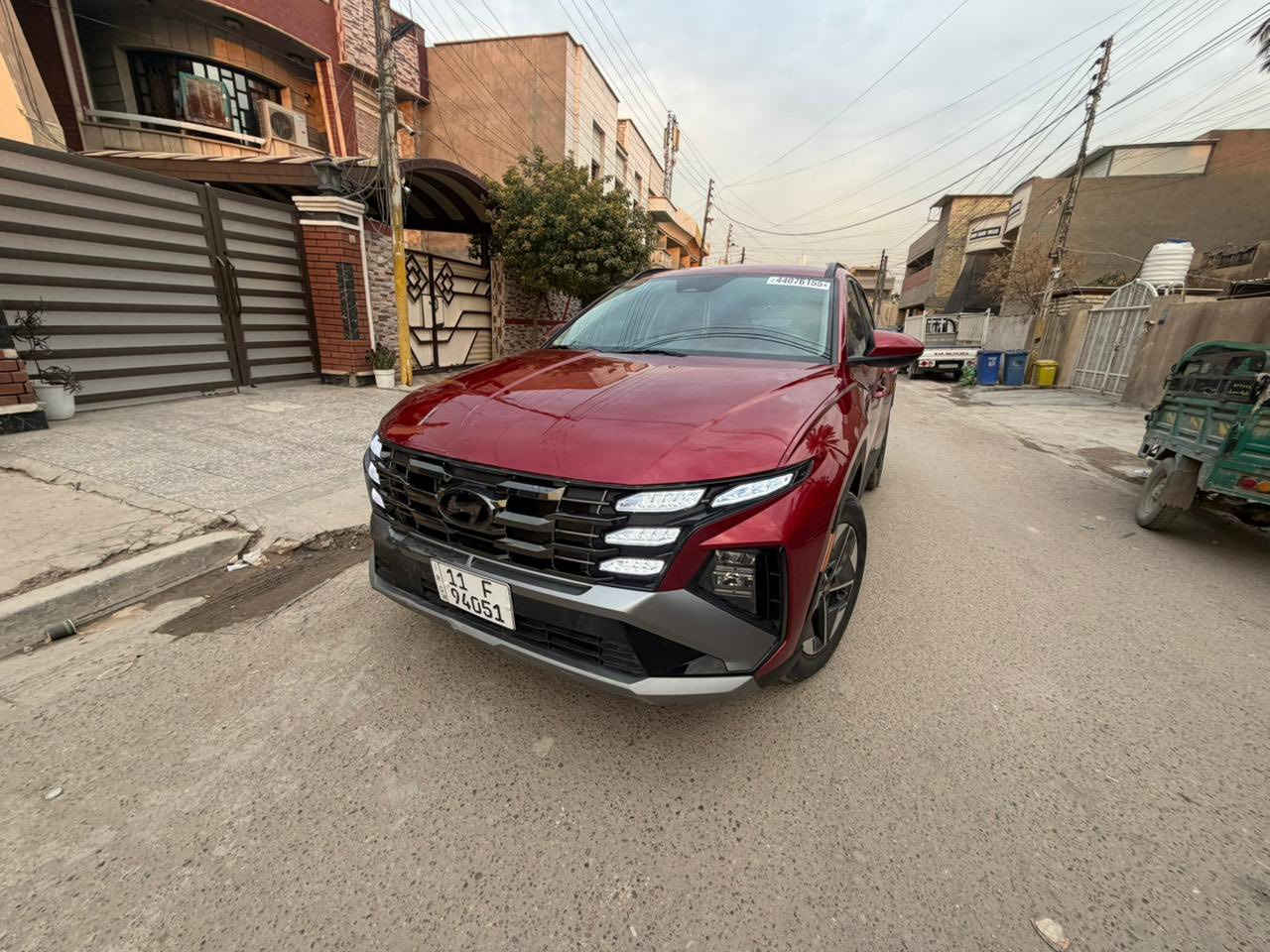 السلام عليكم 
توكسان 2025 للبيع.. وارد امريكي حادثهه فقط بارد بلبنيد ارباك سترين
السياره بدون صبغ بدون تبديل فقط شباج الدعاميه مبدل 
شاصي لغد مكفول السياره ماشيه 8000 بدون اي نواقص
مواصفات
بصمه ابواب تشغل
جنطه كهرباء
كشنات كهرباء
تدفئه كشنات
رادات امامي خلفي جانبي
توقف ذاتي
داخل بيجي
السياره جديده مابيهه اي نقص
عارضهه ب222 وبيهه مجال
مكاني بغداد الدوره 
للاستفسار.. ‭0773 668 9017‬
