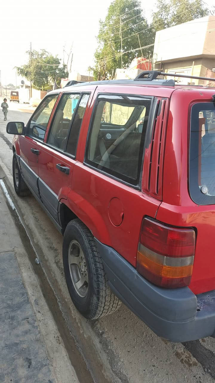 السلام عليكم جيب شيروكي 96 شرط ماكو بنضافتها مكينه وگير حاويه سته بلادي تخم تاير صدو حلوو كهربائات كلهاا فول على بلادهاا بريك ادامه جديده جام اربعه كهربائيالسياره مكفوله من الضربه مصبوغه حزام فقط السعر 60 عنواني بغداد ***********
