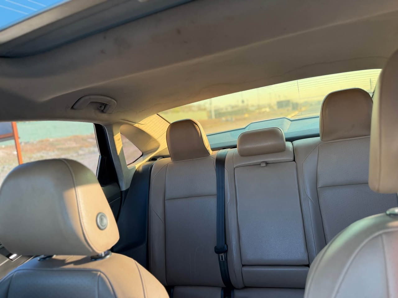 جیتە ٢٠١٩ ماسەفات se plus فوولە ناو کرێمی 
یەک پارچەی هەیە بێ ژۆرێ بێ ئیرباک 
دو جی تەحدیلی گچکەی هەیە  نەرمە تەزرەکی هەیە بە حال 
سەیارەکە ١٨ $ خرامەی لەسەرە پاش معامەلە وەر دەگریەوە لە هەولێرە 
سەنەوی نوێیە تا ٢٠٢٧ داوای ١٤٢$ معامەلەکی کەمێ لێ دەکەم  
*********** ڤایبر واتس ئاپ 
سۆنەریشم هەیە أربيل, العراق
