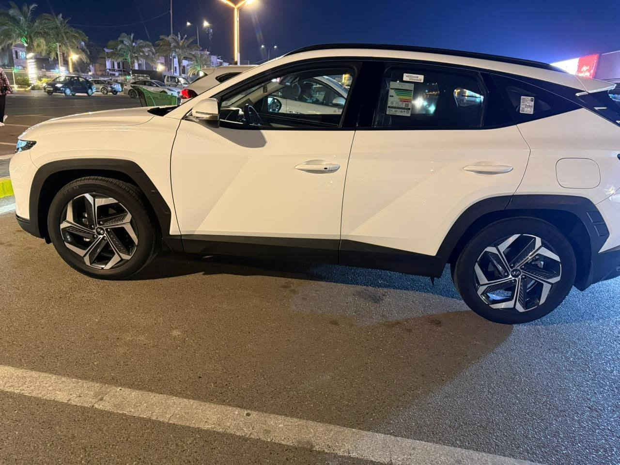 تحيه طيبه السلام عليكم
هيونداي توكسان 2022 خليجي مكفوله 
عداد المسافه 39 الف 
بصمة تشغيل 

بصمة ابواب
كراسي كهرباء
فول تحكم ستيرن
الايت العدسات متحركة ويا الاستيرن
حساس امامي 
حساس خلفي
مري شفط ويا القفل
نضام ترحيب
اشاير بلمري
قطعتين تبريد
مكفوله فقط رصعه خفيفه مسحوبه بل PDR
رقم بغداد دولي باسمي تحويل مباشرة 
السعر 205 ورقه 
اي استفسار 
*********** ابو امير 
مكان بغداد البياع
