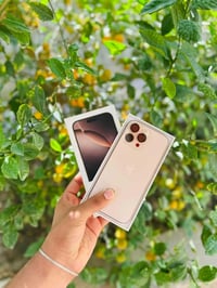 آيفون ١٦ برو ماكس • ٢٥٦ • بطارية ٩٣٪