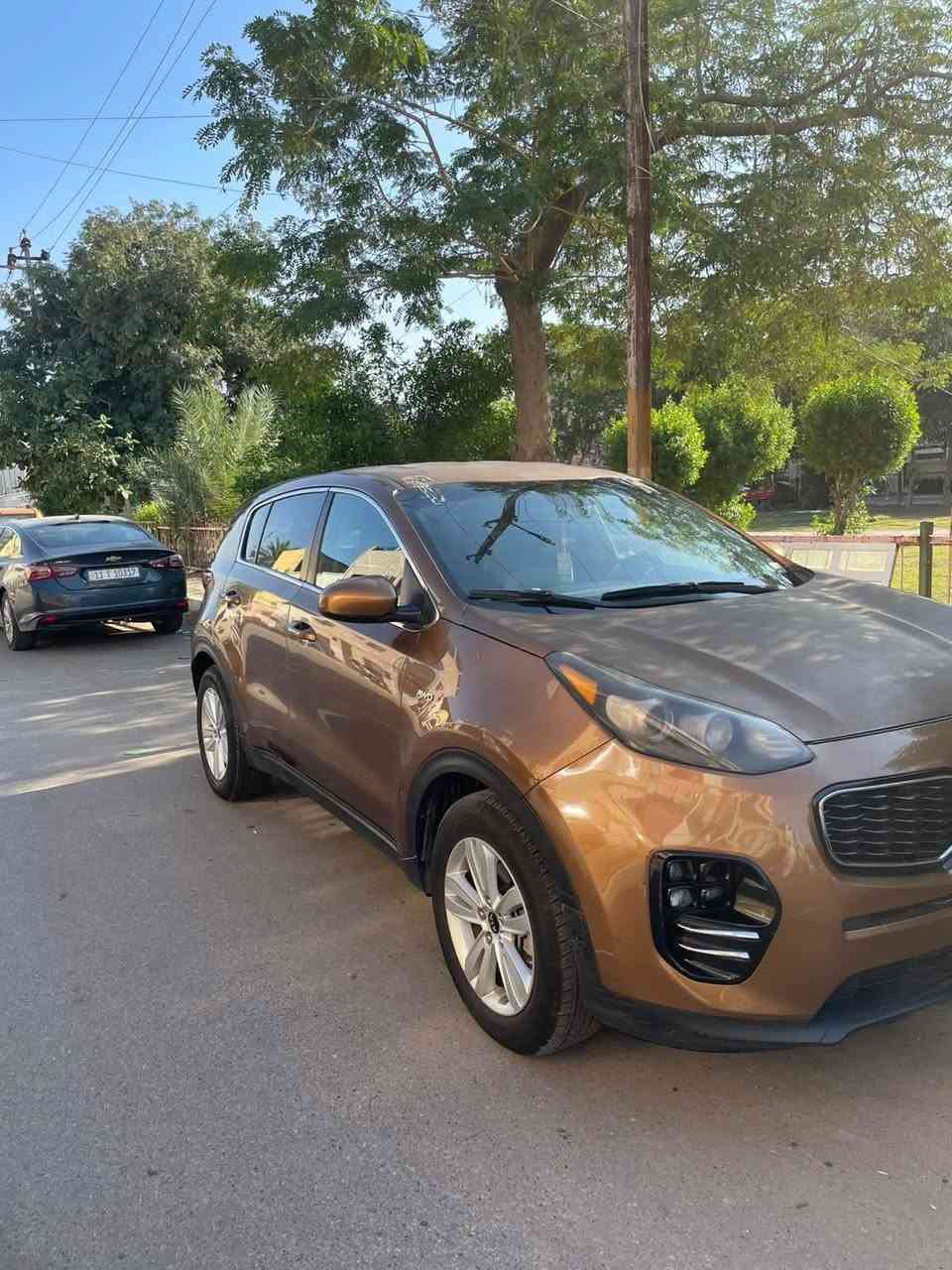 سلام عليكم
سبورتج 2018 أمريكي 
محرك 2400 gdi 
ماشية 103 ميل 
المواصفات نص فول
صور الحادث مرفقة بالمنشور
اللون قهوائي مميز 
رقم بغداد الألماني 
السيارة بأسمي تحويل مباشر 
السيارة بيها مكانات صبغ اني ابيع حزام بس هيَ مو حزام 
لغود شواصي مكفول
كير محرك مكفول 
تدفئة تبريد مكفولات 
السيارة بأسمي تحويل مباشر 
عنواني بغداد الطوبچي 
السعر   138 $ بيها مجال بسيط 
للأستفسار  (  ***********  )
