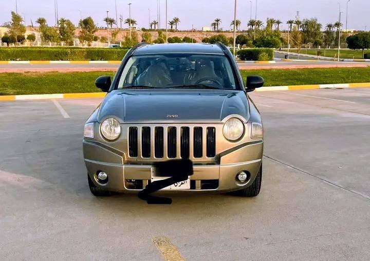 جيب كومباس 2007 باسمي 70$ وبيها مجال بغداد 
***********
