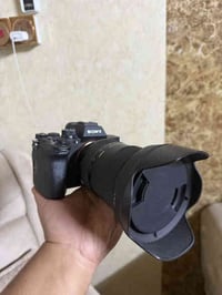 سوني R7 • عدسة 24-70 • 4K