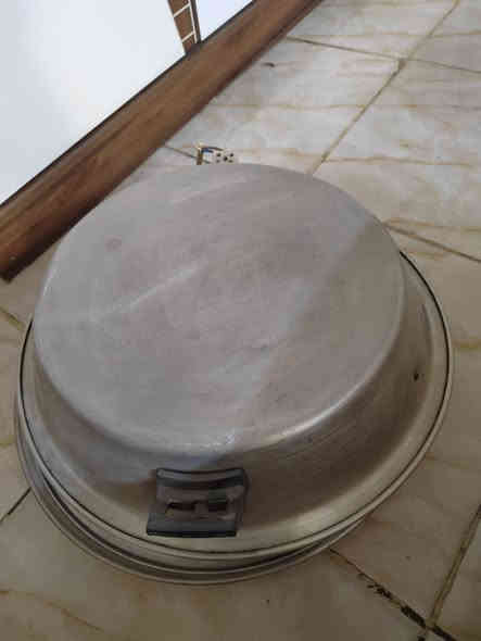 السلام وعليكم تخم ديوان للبيع تكمه سفنج عالي 8 مقاعد سعر 170 تنور كهربائي 30 فلتر مال ماي يصفي المي صناعته تاي وان موصيني سعره 100 مكاني بغداد الدوره شارع 60     ***********
