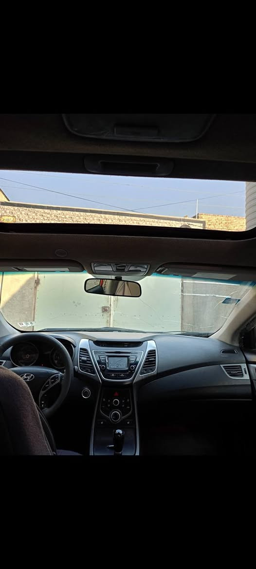 سلام عليكم النترا موديل 2016 حادثه جاملغ وبنيد بدون دواخل مكينه دوش مامفتوحاه جاهز من مكينة وكير وحداديه وتبريد وتخم تاير رقم بغداد انكليزي العنوان حله السعر 107 وبيه مجال ***********
