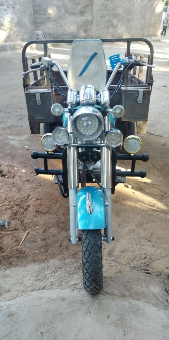 سلام عليكم ستوته لبيع شراي يتصل على الرقم ***********
