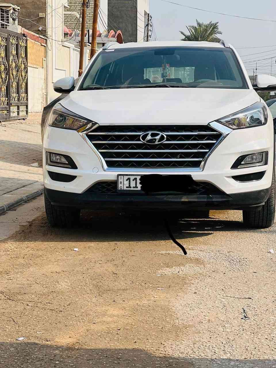 السلام عليكم سياره توكسان 2020 السياره فول مواصفات عدا البنوراما وارد خليجي جيكي مكفوله كفاله عامه ماشيه 155ألف حقيقي السعر المطلوب 210 مع المجال السياره بأسمي شرط المداور رقم بغداد دولي السونار موجود بالصور سياره نضيفه جداً استخدام شخصي الأتصال بالرقم ***********
